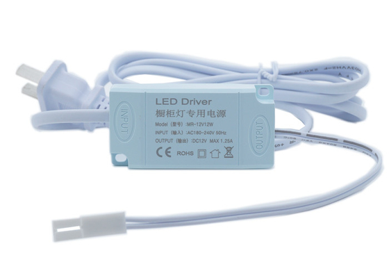 Fuente de alimentación de la tira 12V DC LED Constant Voltage plástico del policarbonato de 12 vatios
